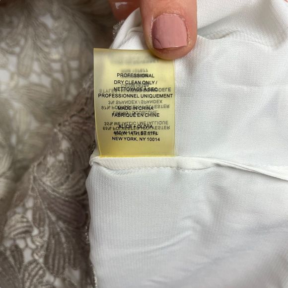 NWT Alice + Olivia Clover Metallic Lace OpenBack Mini Dress Light Silver Size 6 - Picture 14 of 14